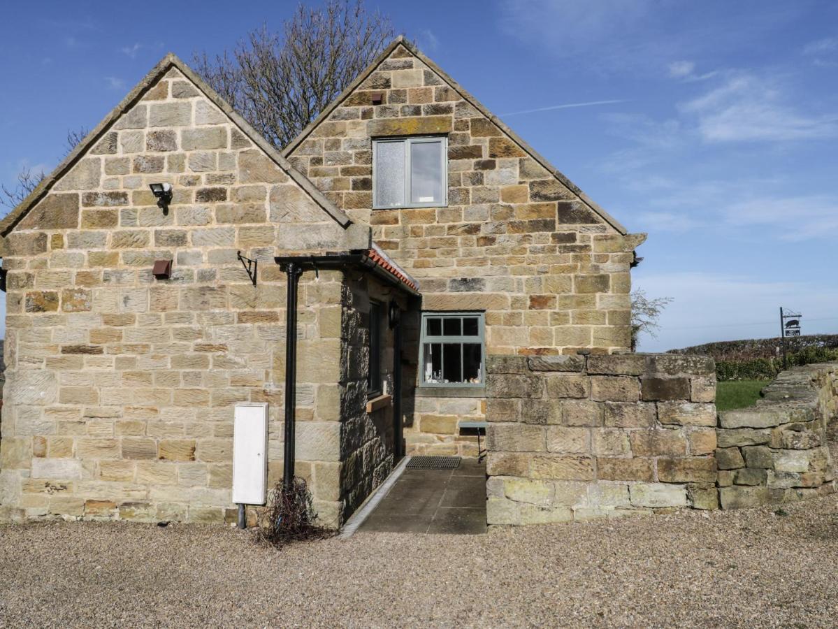 The Piggery Villa Whitby Exteriör bild