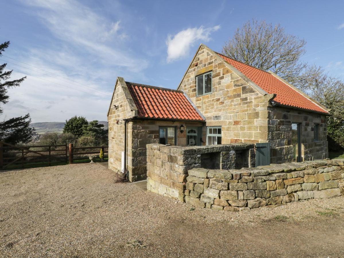 The Piggery Villa Whitby Exteriör bild